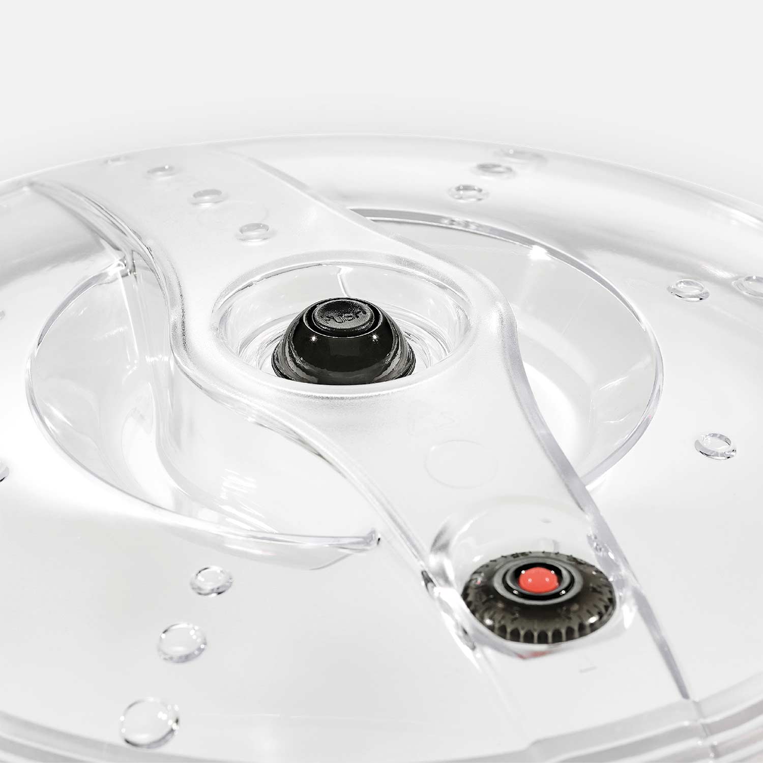 Detail of transparent universal vacuum lid with valve